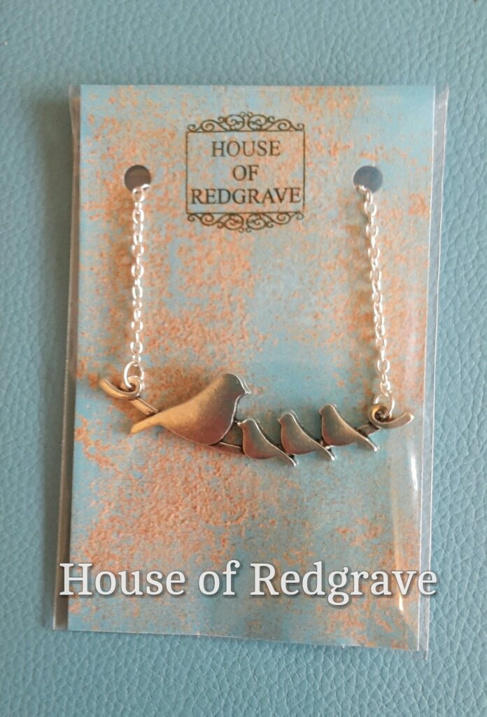 *** NEW *** Birdie pendants 8 available #hampshireopenstudios  #handmadehour #shoplocal #artist #designers #birds #necklace #studio #ukmade