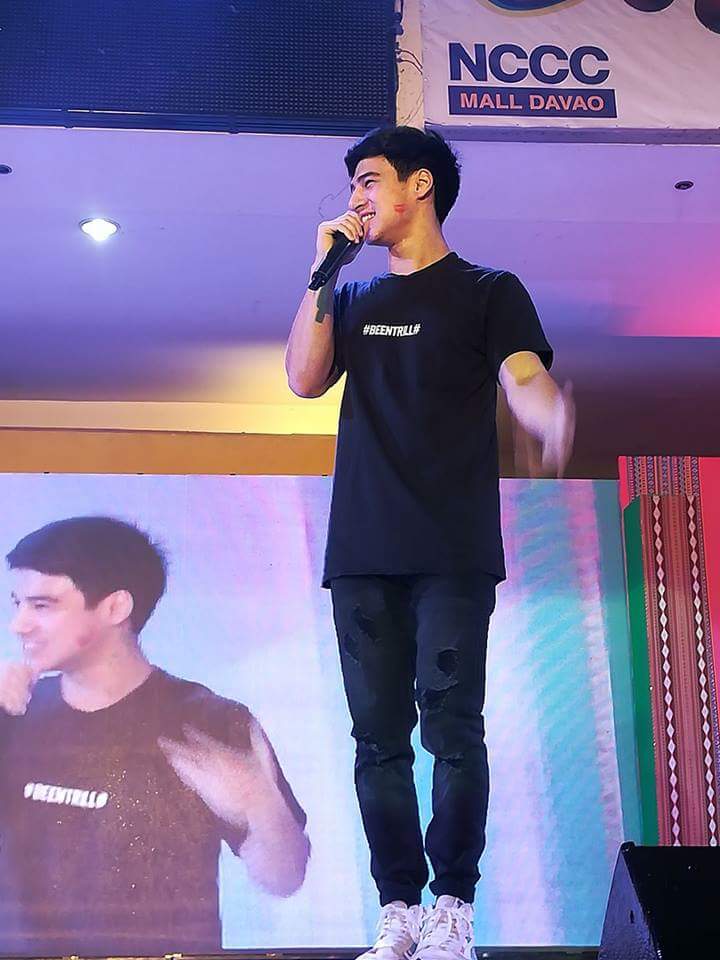 johnzerauj's tweet photo. #KadayawanNcccn😗😍
 @NCCCMallDavao https://t.co/18SRAIgYop