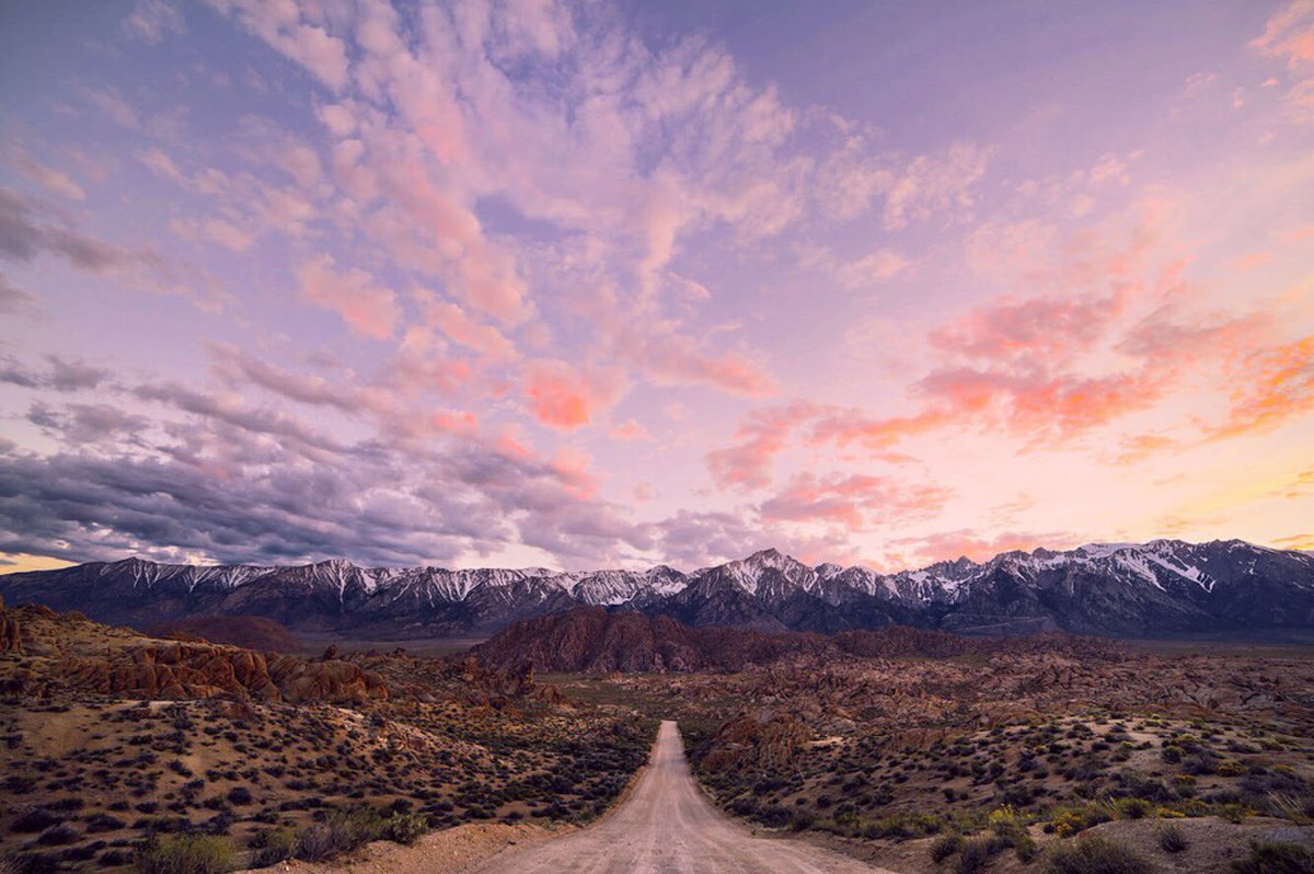 Interior's tweet photo. You're going to want to hit the road after seeing this stunning pic of Alabama Hills by Brian Stowell #California https://t.co/wei8pGBNT5