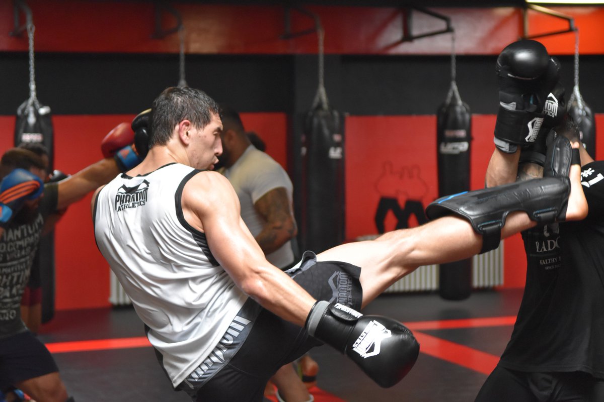 OfficialAbus's tweet photo. Good work tonight at @ufd-gym #mma #ufc #pathtothetop https://t.co/aWsK83ykcV