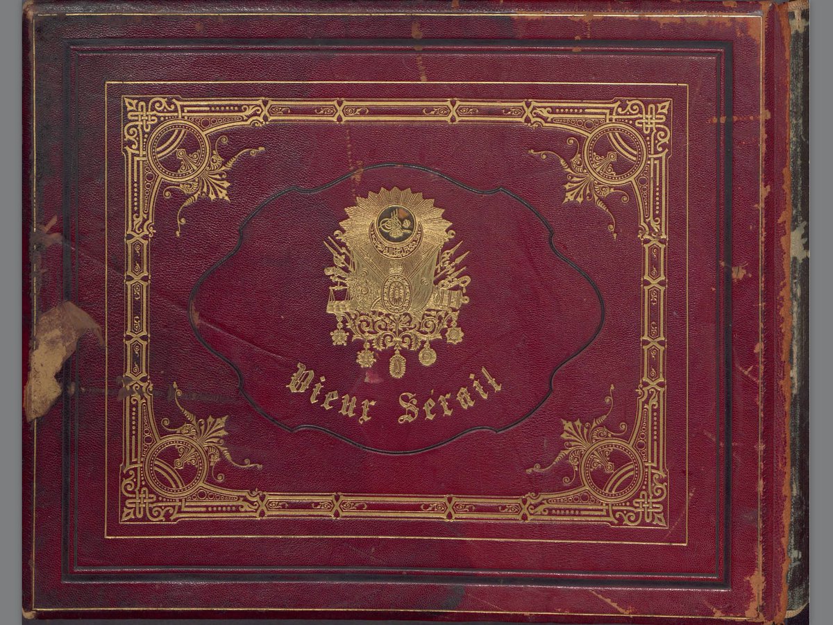 Abdullah biraderler tarafından hazırlanan Topkapı sarayı fotoğraf albüm kapağı. Toplam 64 fotoğraf var. 19.yy sonu. Bazılarını paylaşayım