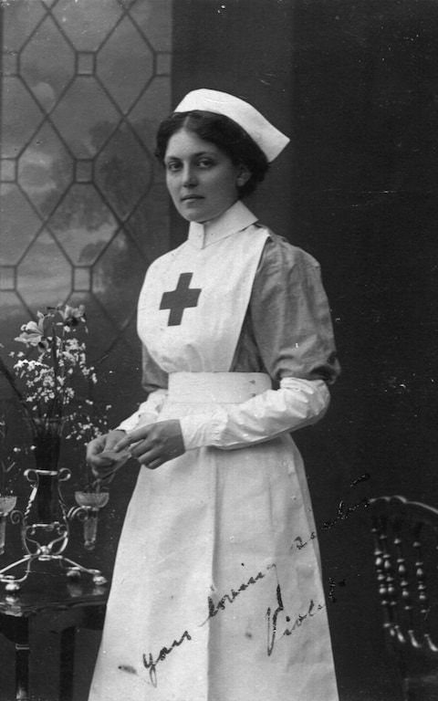 Picture of Violet Jessop in 1915 the ocean liner stewardess and nurse who not only survived the sinking of the Titanic, but also the crashing of the Olympic, and the explosion of the Britannic.