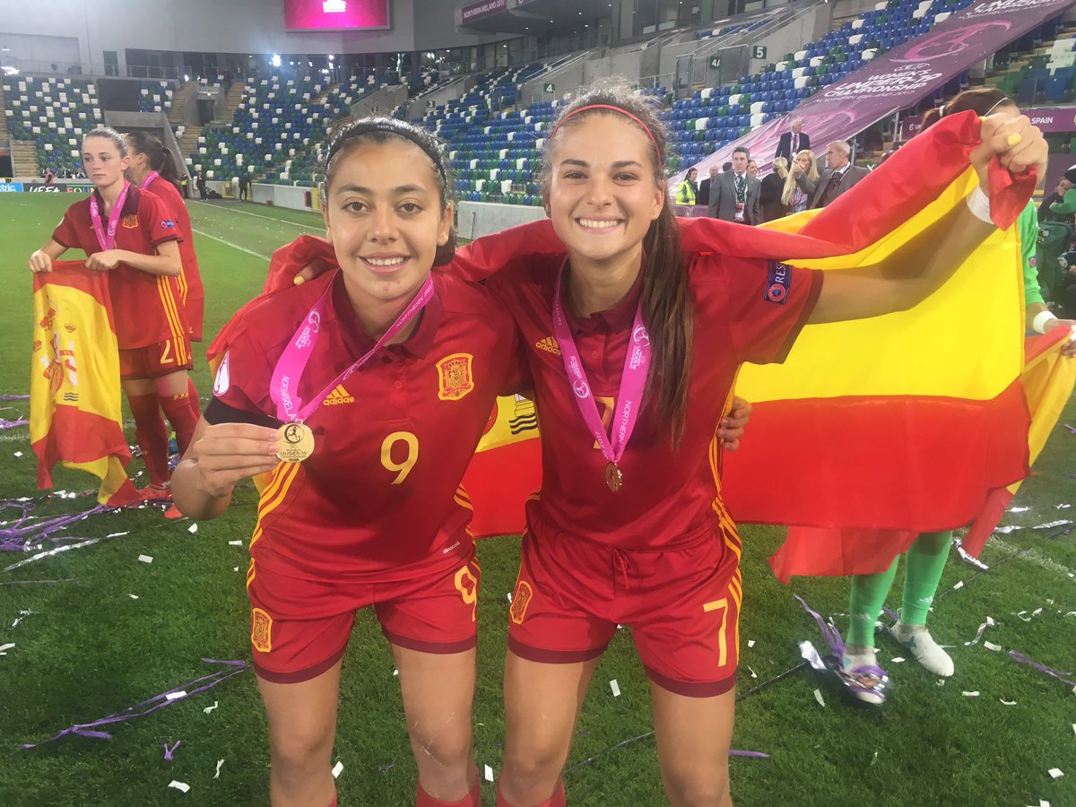 📸¡Sonrisa y medalla de ORO 🥇 como CAMPEONAS DE EUROPA! 🇪🇸🇪🇸🇪🇸#WU19EURO
