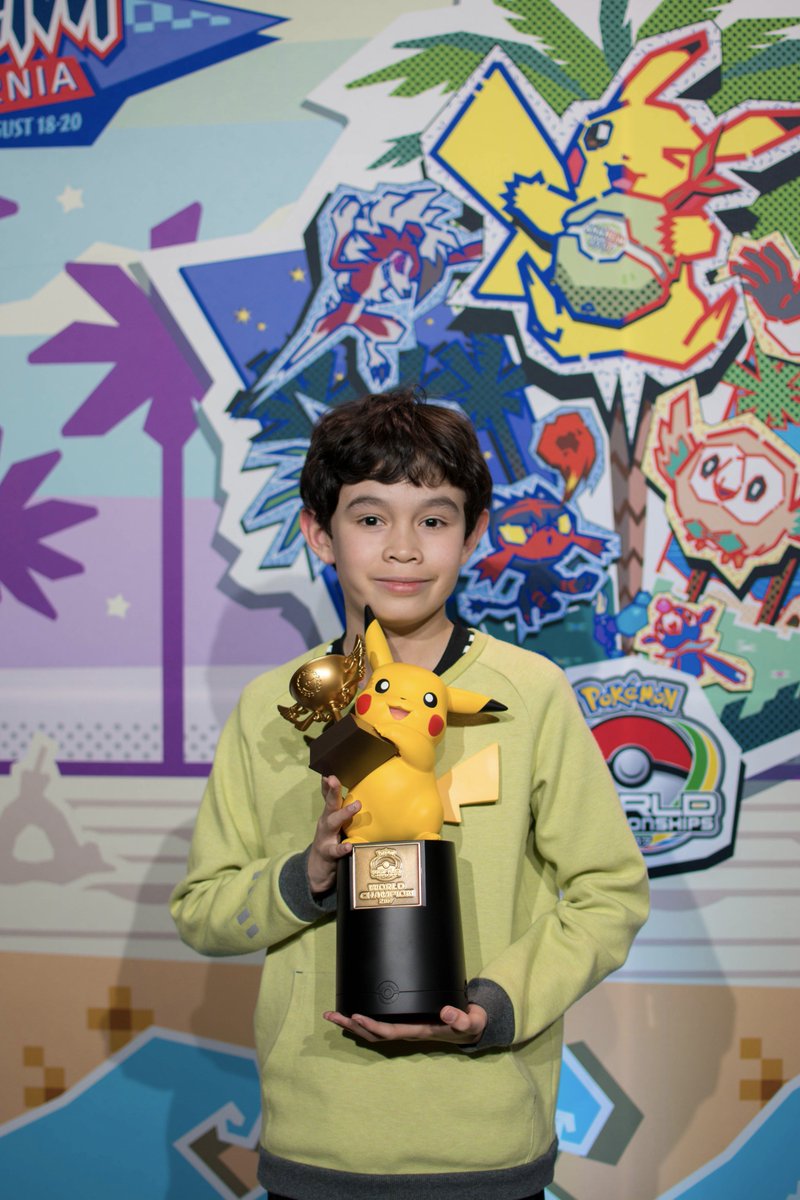 ポケモン公式ツイッター ポケモンwcs17 サン ムーン 部門 ジュニアカテゴリ優勝者は Nicholas Kan選手 オーストラリア おめでとう ポケモンwcs