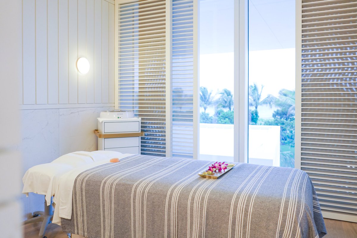 MeetMeAtTheSpa's tweet photo. Enjoying a @Biologique_USA #customizedfacial that includes #skinanalysis @FSSurfside #fourseasonssurfclub #miamispa https://t.co/0bsVx3G2A2