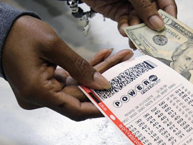 WEWS's tweet photo. Powerball jackpot jumps to $650M https://t.co/SQTu0qeV68 https://t.co/0ASVUeHQbH