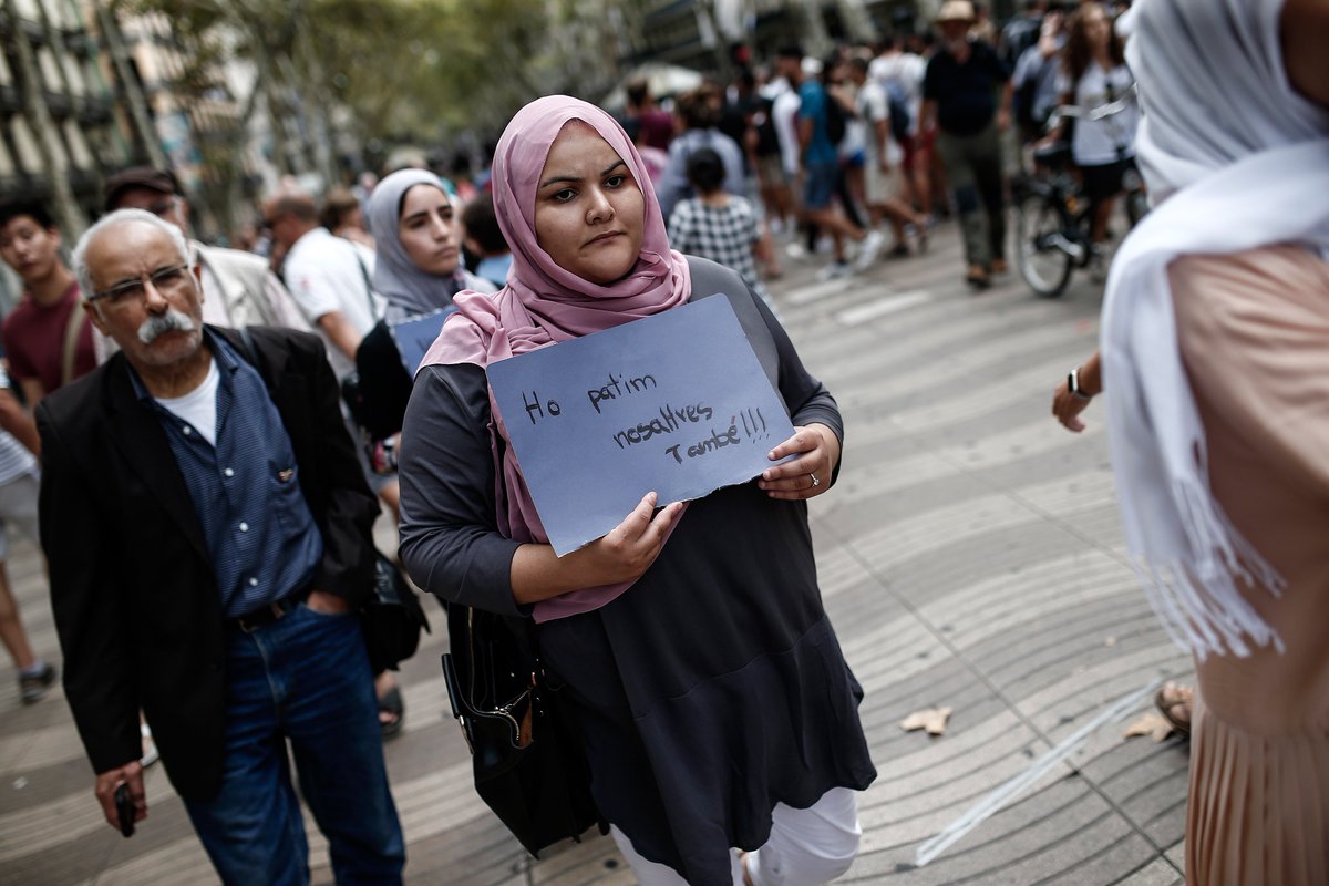 aa_balkans's tweet photo. #Muslimani u Španiji nakon terorističkih napada: #Terorizam nema vjeru https://t.co/QU4DXg595j #BarcellonaAttacks https://t.co/dGKRAghWFQ