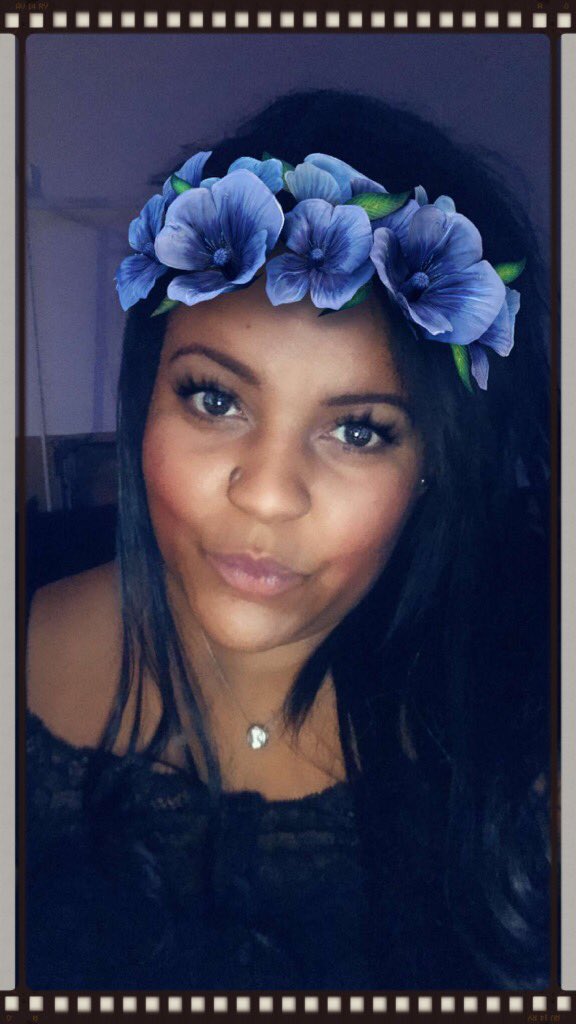 Veronique_KLS7's tweet photo. 💁🏽 #hotornot 🤔 https://t.co/Xjp3piJRGW