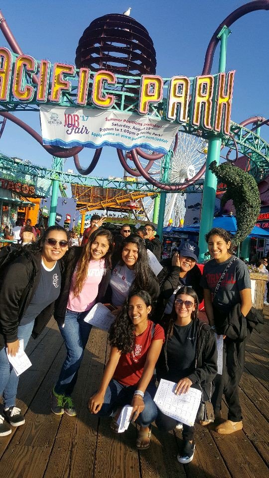 HSFNews's tweet photo. HSF 2017 NLC Scholars take a road trip to Pacific Park in Santa Monica for dinner and some free time #2017HSFNLC. https://t.co/A7kUGLAYQg