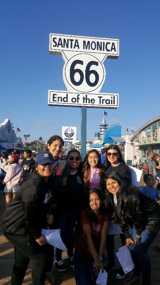 HSFNews's tweet photo. HSF 2017 NLC Scholars take a road trip to Pacific Park in Santa Monica for dinner and some free time #2017HSFNLC. https://t.co/A7kUGLAYQg