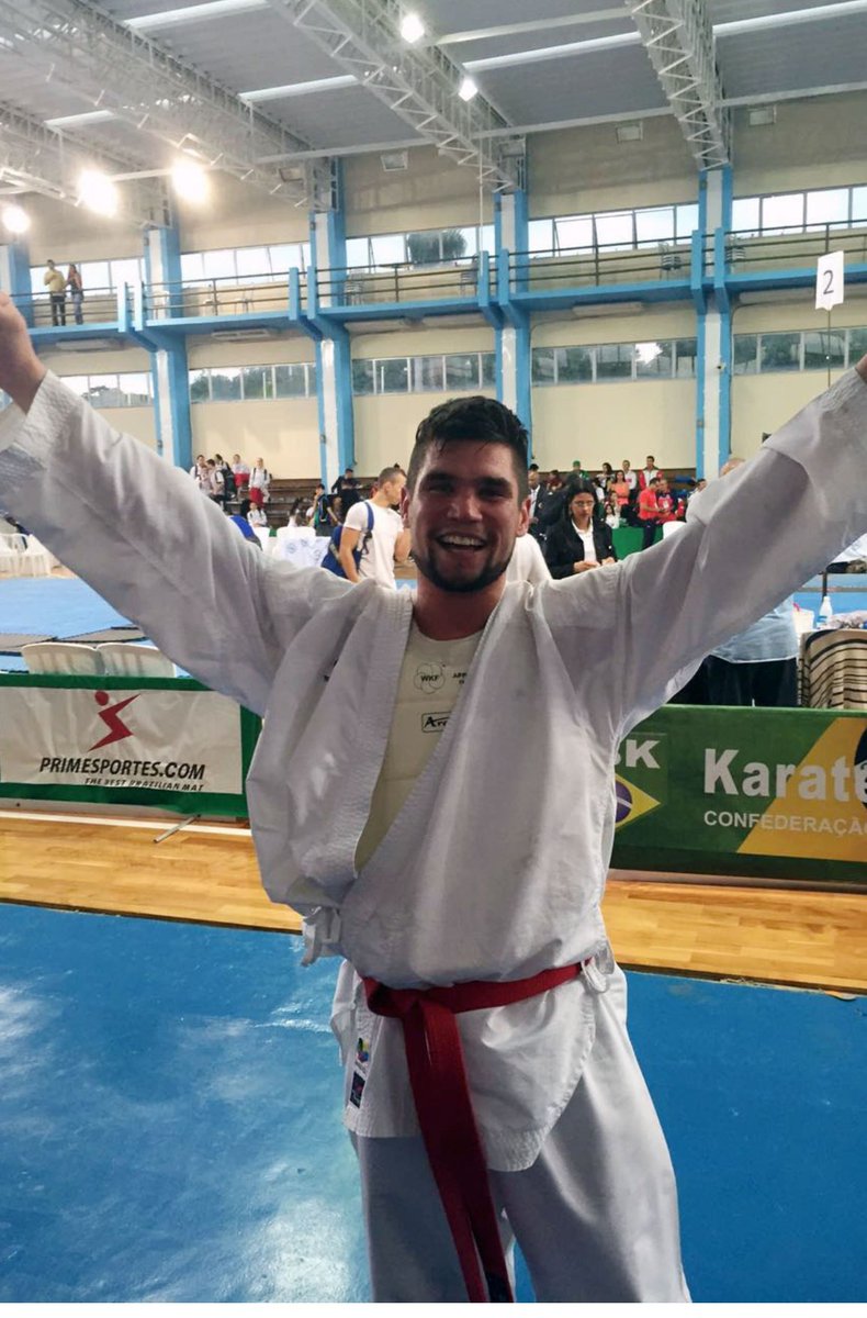 MindepChile's tweet photo. ¡Amo y señor! El karateca @RorroRojasM se coronó campeón mundial 🥇 en torneo de la Federación Internacional JKA en Irlanda ¡Felicitaciones! https://t.co/ENsqwo4yW6