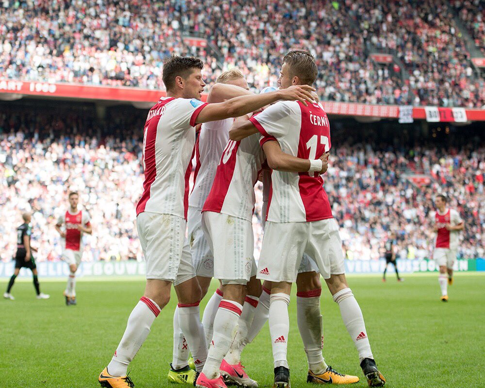 KJ_Huntelaar's tweet photo. Great weekend! @AFCAjax ✔️ @s04 ✔️ ⚽️✔️ #ajagro https://t.co/v3KRyV6Pfa