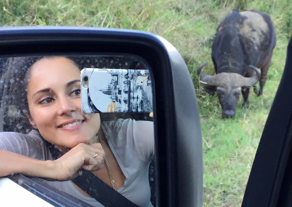 Selfie imbufalito 😤 #safari #africa #southafrica #animals #loveanimals #lovenature #travel #buffalo #worldtravel #holiday