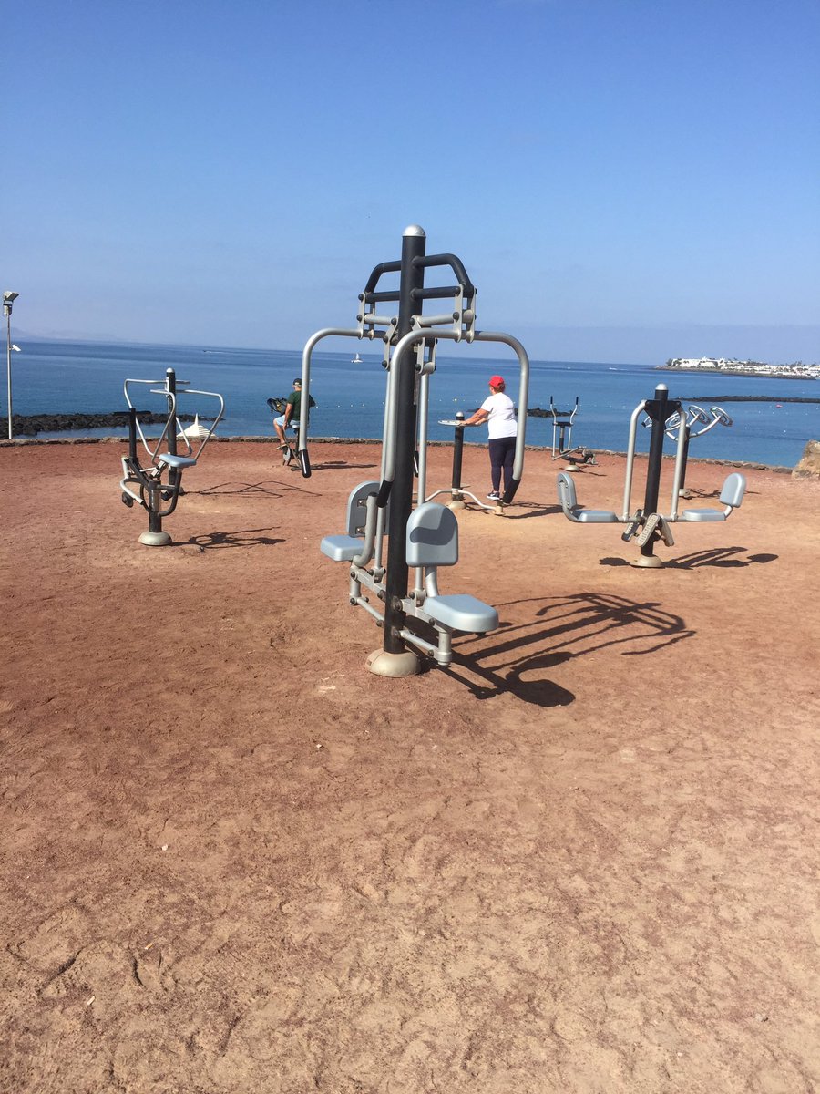 n_thomas14's tweet photo. What a gym!! Look at the view 😉 https://t.co/sRF18EDMra