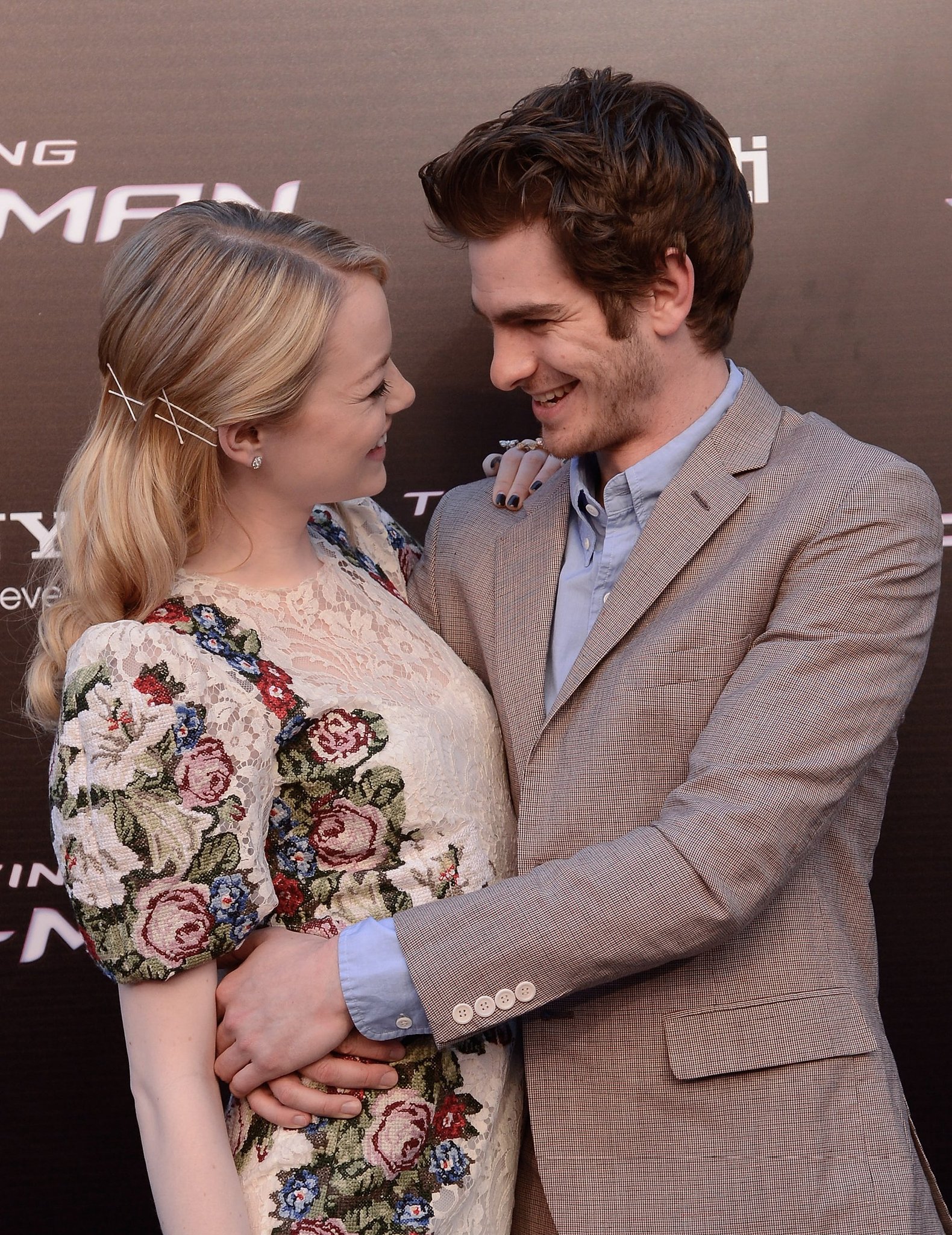 Happy birthday to the amazing and talented academy award nominated  Andrew Garfield!  