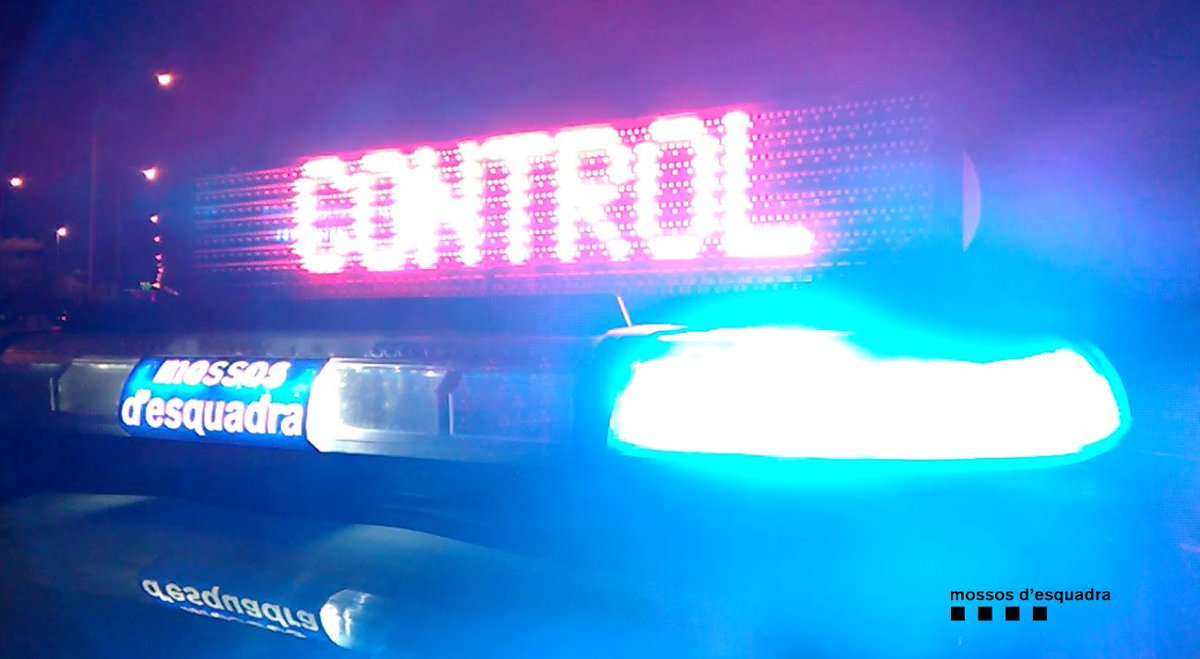 Demanem la vostra col·laboració als controls de nit. Obre el llum interior del vehicle i baixa la finestra per tal que et veiem bé. Gràcies