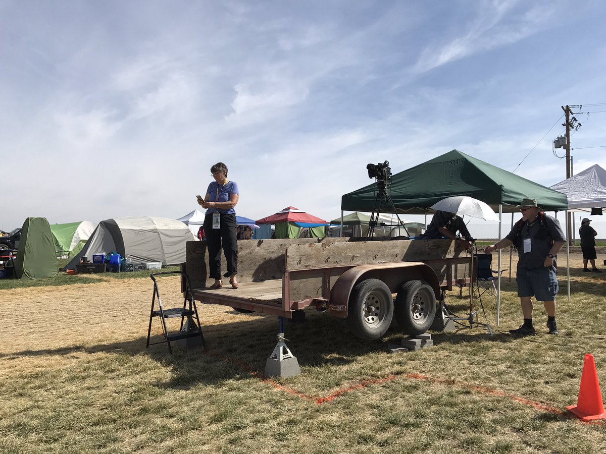 tonysermonti's tweet photo. @AdvanceGuyNotes @chasegallagher my kind of press riser. #madras #eclipseoregon https://t.co/x9YrxImXzx