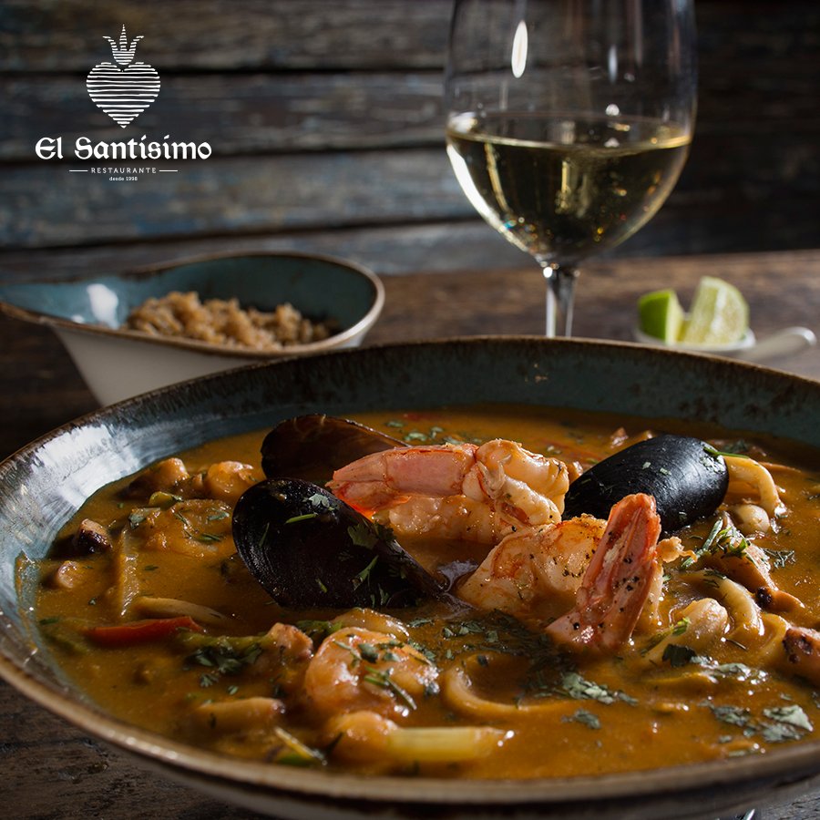 ElSantisimoRest's tweet photo. No dejarás pasar la oportunidad de consagrarte a una especial fusión de sabores en nuestra mesa. #ElSantísimo https://t.co/4Z7g3pb1dW https://t.co/GZbSCXYQ0a