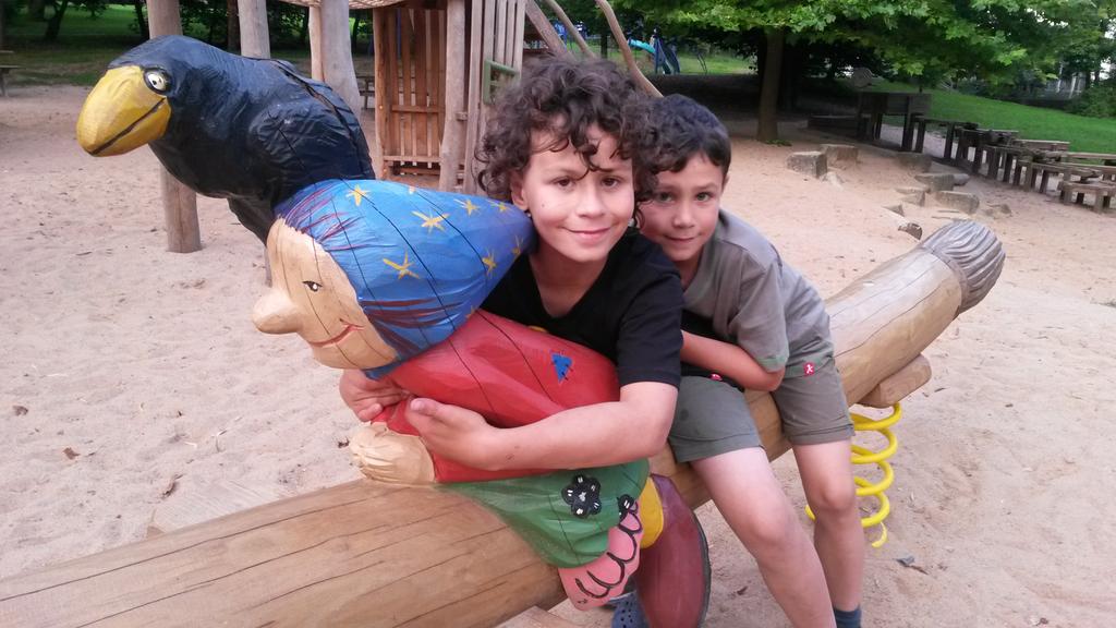 Is there room on the broom for a #JuliaDonaldson fan like me?!