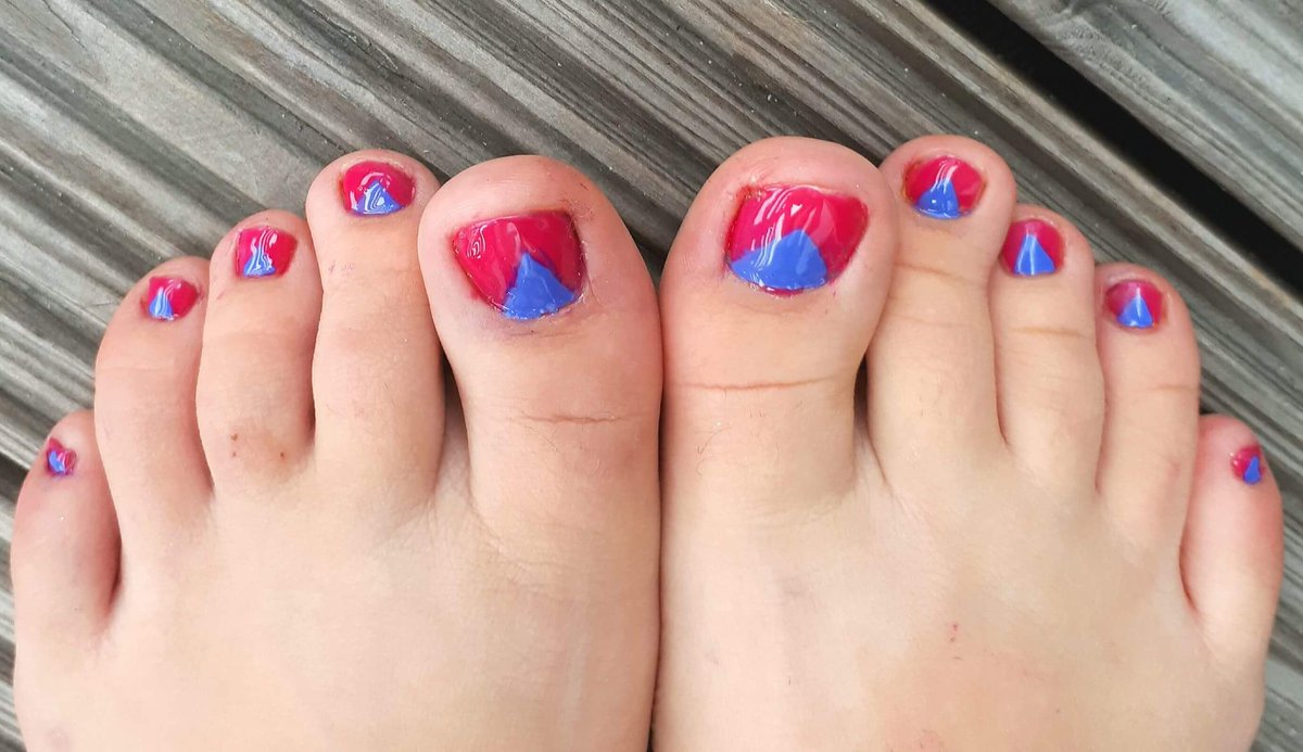 Nail_it_DIY's tweet photo. Beautiful pedicure.
Using:
Amaranth Rose~ Neonail
Water blue~ Neonail https://t.co/ciLorbHs37