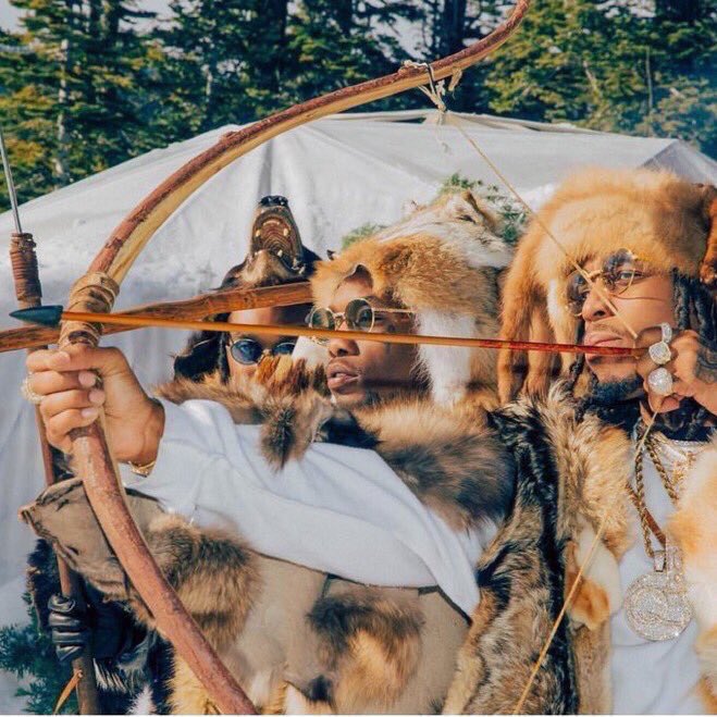 TelevisionMemes's tweet photo. The Chronicles of Narnia: The Lion, the Witch and the Wardrobe  (2005) https://t.co/utXt2f5LLH