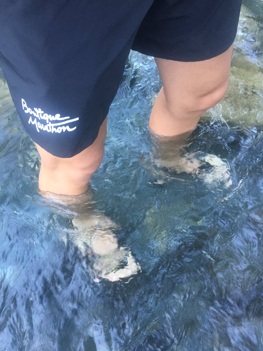 TeamHandibat's tweet photo. cryo low-cost ? 🤣 @NewBalanceFR @BMarathon_Paris #cryonaturelle https://t.co/jHLtEMrcmM