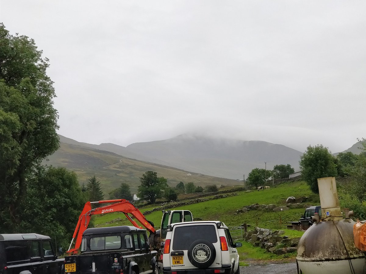 orderoftheflame's tweet photo. Welcome to sunny Snowdon. #MicroAdventure #SoggyAdventure @Alpkit #GoNicePlaces #DoGoodThings https://t.co/AZCFrXB9vX