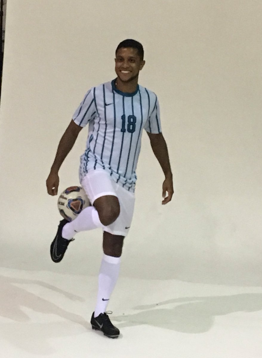 It's photo day for our fall sports!! Men's soccer is up first! #catchthewave #PhotoDay