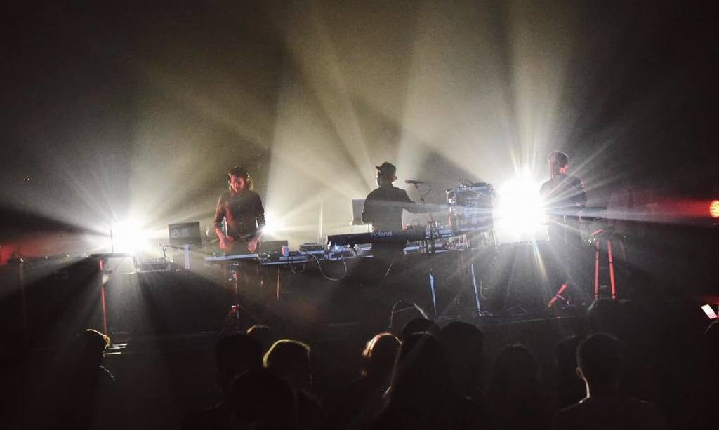 carofoto09's tweet photo. @burghostmusic en @pilsen_fest after party @thaliahallchicago #thaliahall #burghost #burghostmusic #mexico #music … https://t.co/rTPAjZ1rqL https://t.co/z8wdSlGo91