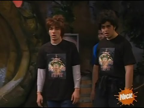 Las gringas despues del concierto de Shawn // Nosotros saliendo del concierto
#MTVHottest Shawn Mendes