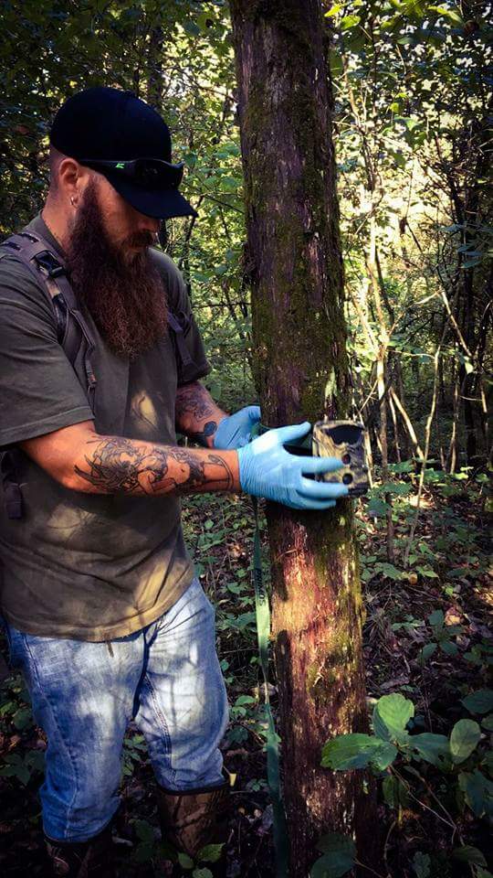 Deaddozen's tweet image. Nothing like setting stands &amp;amp; mocking up #outdoors #deerhunting #mockscraps #deer #hunting #huntinglife #teamwork #teamworkmakesthedreamwork