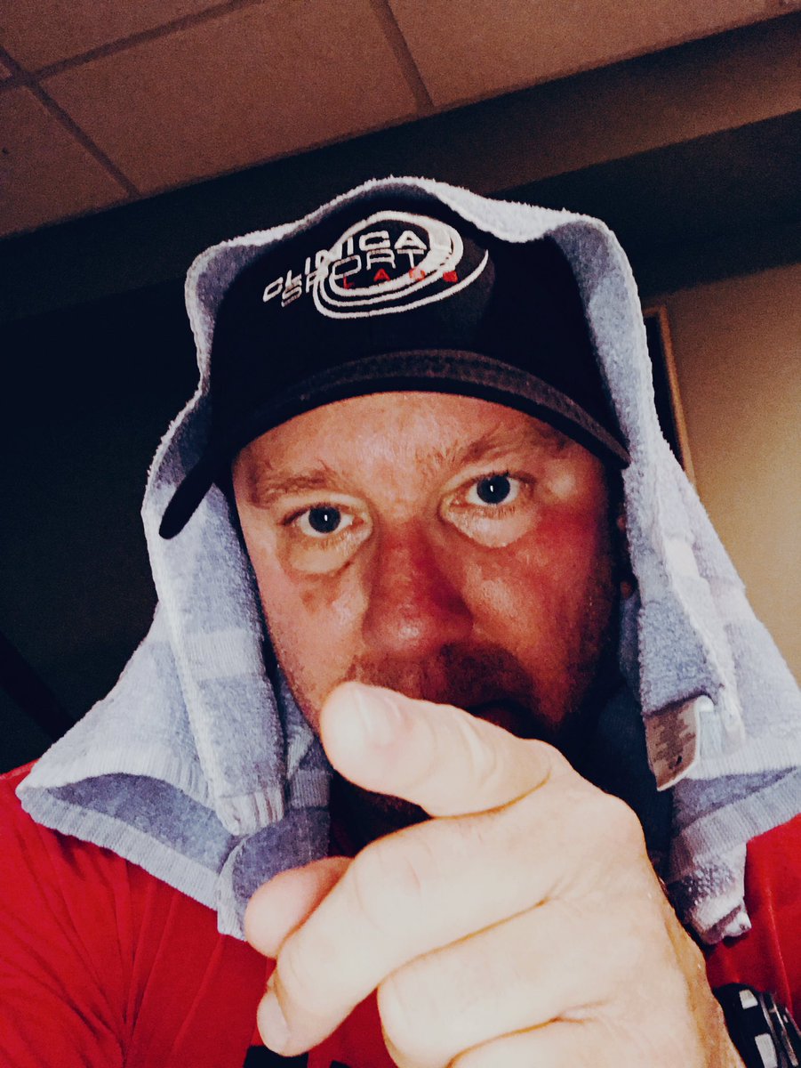 MichaelCarrubba's tweet photo. That "Cardio is done" face! Thanks @TeamCSLabs and BIUMD for the smooth energy. Food! #cardio #biumd #fitfam https://t.co/FP8JPU0Ar0
