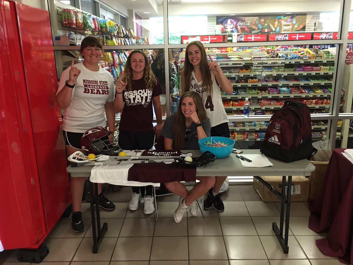 wlaxmsu's tweet photo. Stop by our booth outside of Bear Necessities to learn more about joining the team! #BearUp 🐻⤴️ https://t.co/p2mrSqJbOf