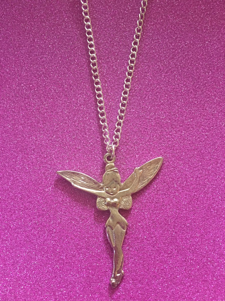 createslindsay's tweet photo. Check out this lovely new make - you can grab it here! https://t.co/4gdTlwllzq #handmadehour #englandhour https://t.co/W54pXEEjnO