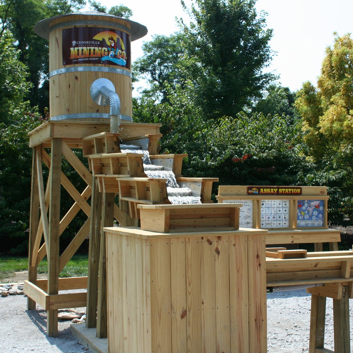 CreationMuseum's tweet image. Will you find a ruby or an emerald? You can pan for beautiful gems at the Creation Museum! 💎