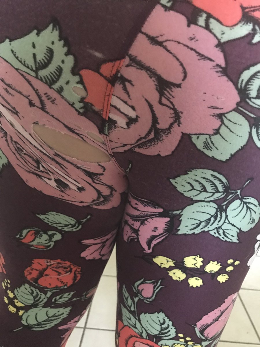 nikigrant's tweet photo. @LuLaRoe First LR item I've EVER bought (they were BRAND NEW) bought last week! Wore ONE time to dinner... (not even washed yet) **RIP OFF** https://t.co/gQrRVbTsZt