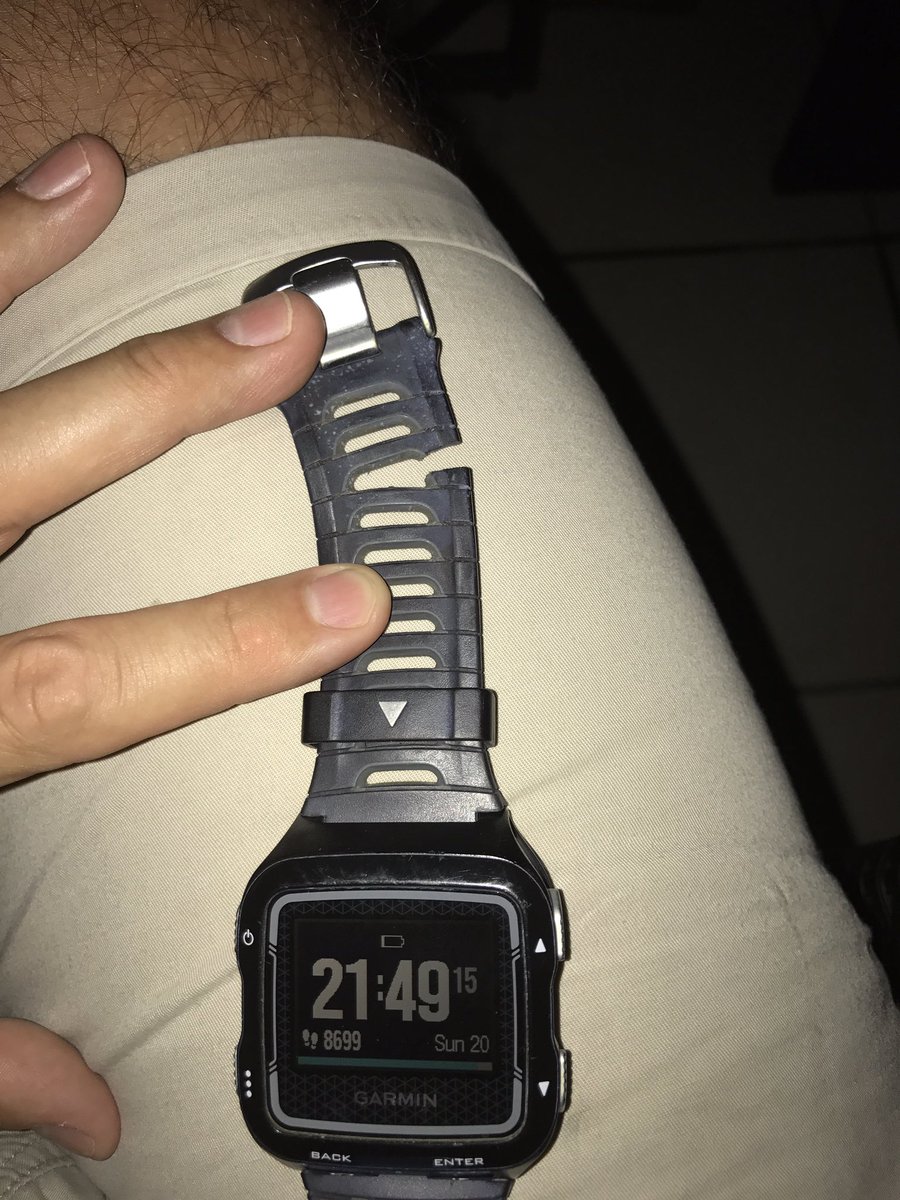 steves40for40's tweet photo. Love my @Garmin #forerunner #920XT but gutted the strap has broken after less than 18months 😞 https://t.co/xtF0ELHHTS