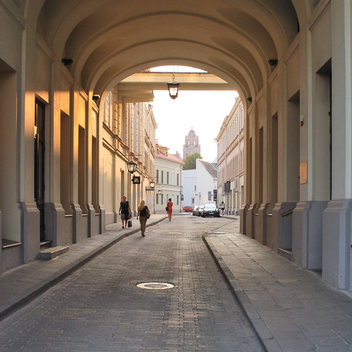 TheLMGI's tweet photo. Tour the beautiful city of #Vilnius with #LMGI #LocationManager Jonas Spokas in the latest issue of #CompassMagazine https://t.co/ZQE5RucfmP https://t.co/KydPGWi0FX