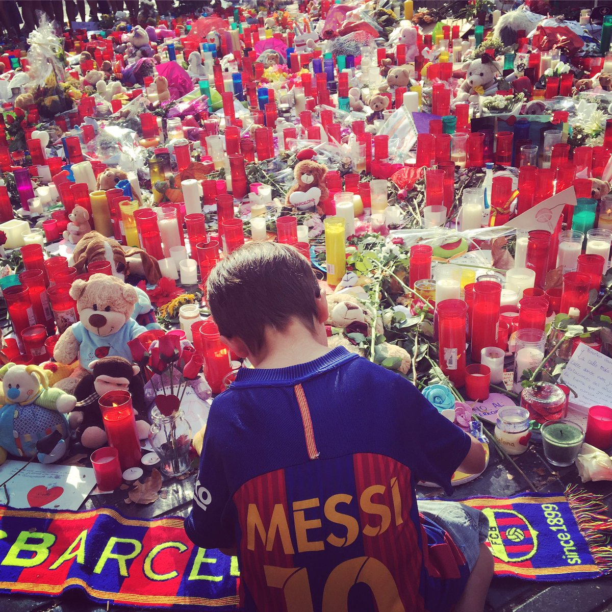 dbiescas's tweet image. Defensa el teu equip, honra la teva ciutat.