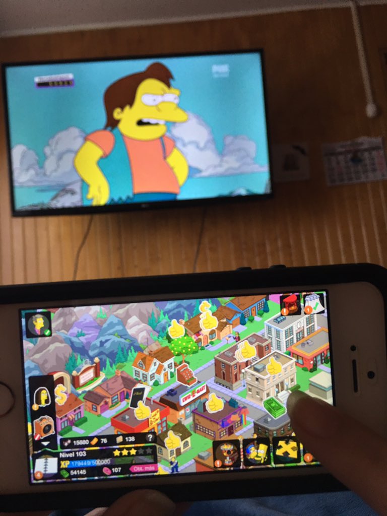 saiyansick's tweet photo. #FeriadoSimpson Domingo perfecto! 👌🏻Nuestro fanatismo es más grande que tú problema ! #TappedOut #TheSimpsonTappedOut #TheSimpson https://t.co/DJu5cUwWeT