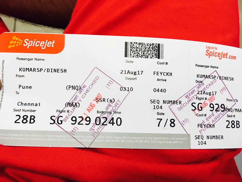 dineshkumarr18's tweet photo. #offtochennai #delayed @flyspicejet #rain https://t.co/5xFnDHlxFD