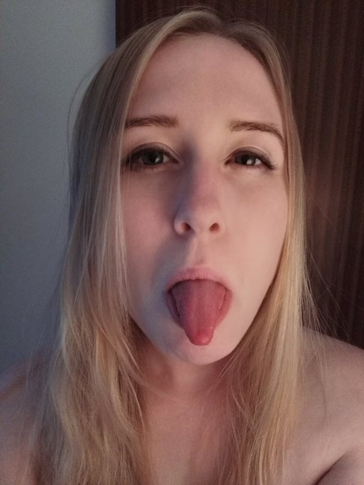 Hope you all had a great weekend! What a #SundayFunday lol #SundaySelfie https://t.co/IOFd7obLs7<a href="/tag/sundayfunday"class="tags">#SundayFunday</a><a href="/tag/sundayselfie"class="tags"><span>#sundayselfie</span></a>