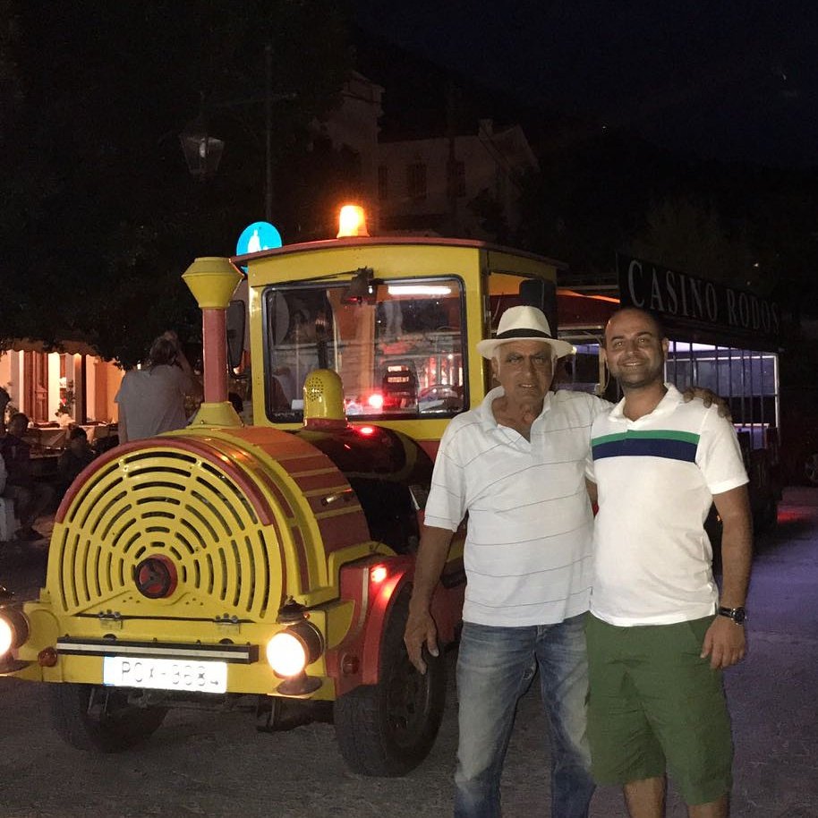 nkeremb's tweet photo. Tren ile #Symh turu yaptıran bu dostum neşeli bir insan olmanın etrafına verdiği mutluluğu her bu fotografa baktığımda bana hatırlatacak. https://t.co/04XDHqetsL