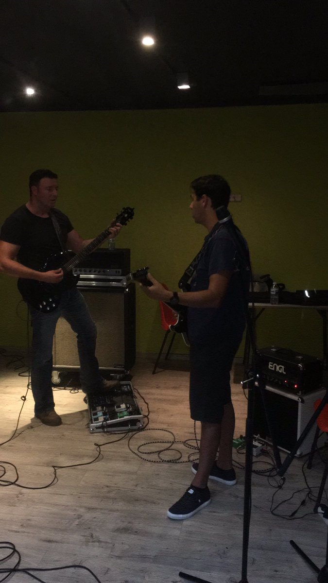 Working hard - Old songs