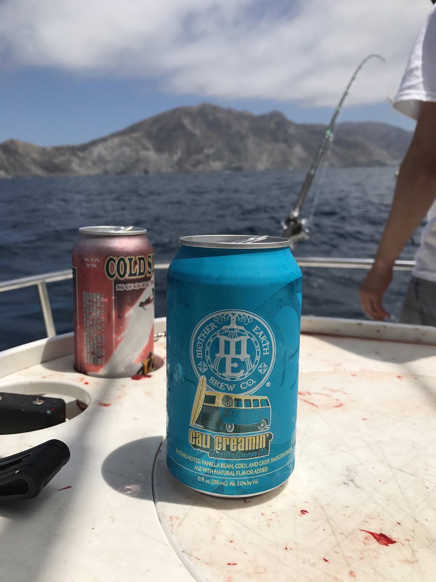 jayhuntfish's tweet photo. MN boys from MT in CA looking for fish as tasty as walleye. #tuna #catalina #sushi #norsk #promar https://t.co/wn7VBVKjtp