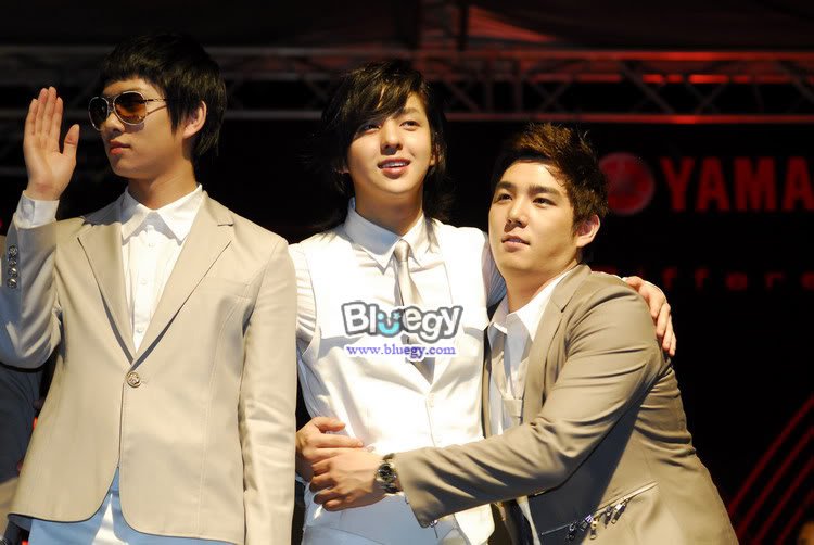 Happy Birthday to Kim Kibum.       