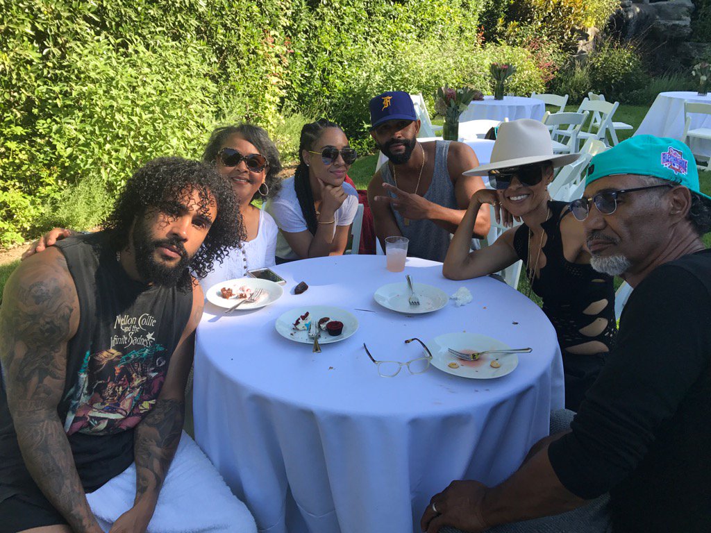 Jerry Lorenzo Manuel on X: pool party w/ the family today