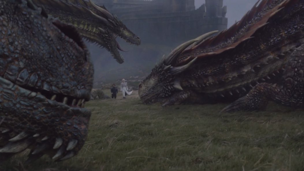 yeahclarke's tweet photo. Last time we see the three dragons together, safe 😭😭😭 https://t.co/PqZFZDRMAy