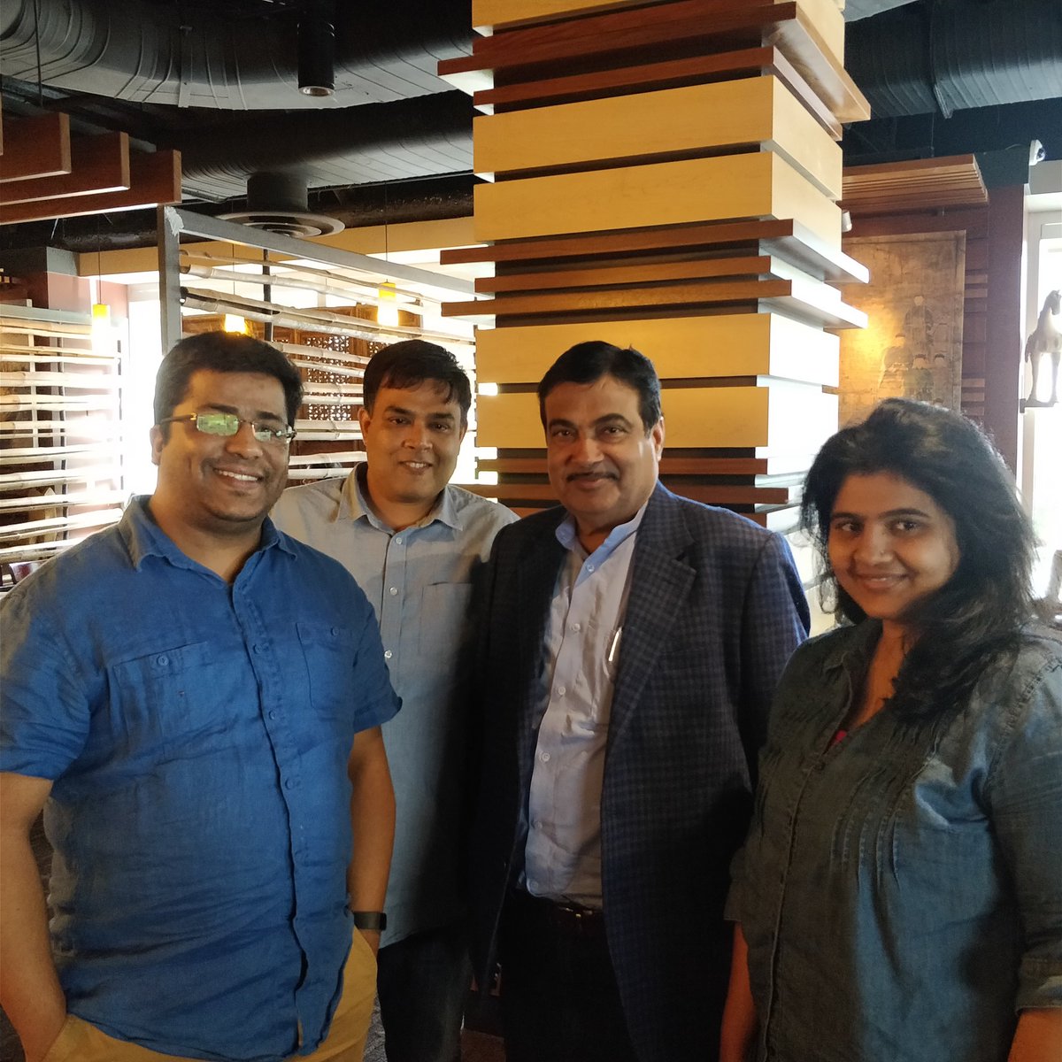 ChefPradipto's tweet photo. Pleasantly surprised meeting honourable shri @nitin_gadkari in Seattle with @afterglow3  @anoopkarkhanis https://t.co/dynoyU0HDi