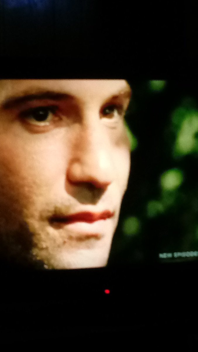 petunia2163's tweet photo. @jonnybernthal I miss you on @WalkingDead_AMC #shane #walkingdeadmarathon #SundayFunday #TheWalkingDead https://t.co/Tl0pIKqzgm